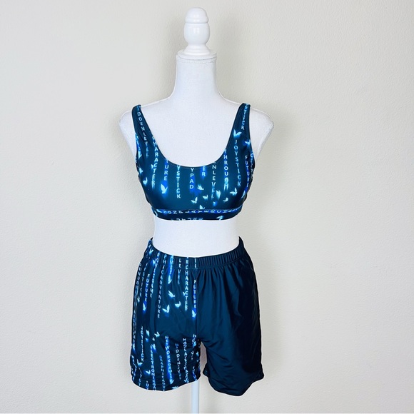 Blue Black Colorblock Matrix Futuristic Asymmetrical Crop Top & Biker Shorts Set - Picture 5 of 15
